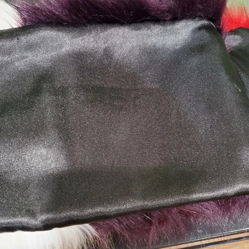 Faux fur satin lined multi colored scarf - Picture 5 of 6